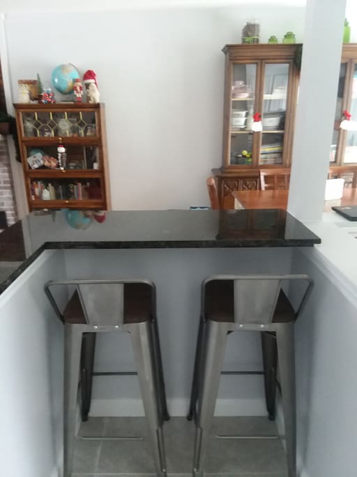 Breakfast bar or work station