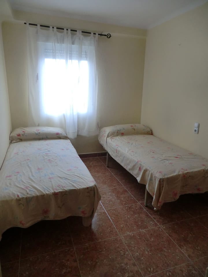 საძინებელი 4