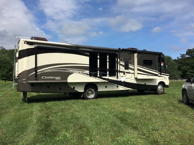Pine Plains Luxury motorhome