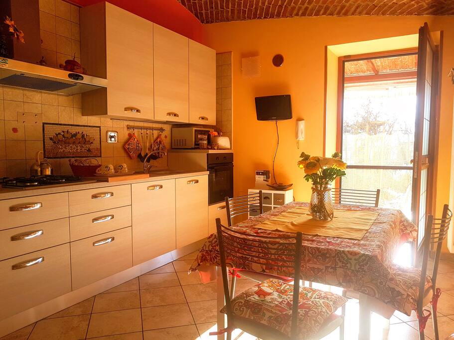 Ingresso su cucina dal giardino