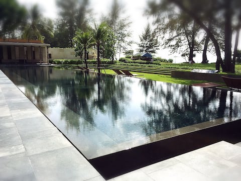 Beach front family suite 2Bedrooms Maikhao sleep 5