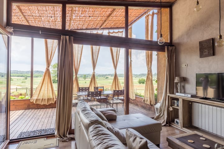 XVII century Vila in Ullastret, countryside & sea