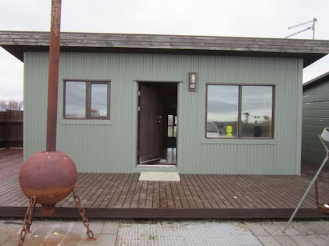 Cottage 45 min from Reyjavík
