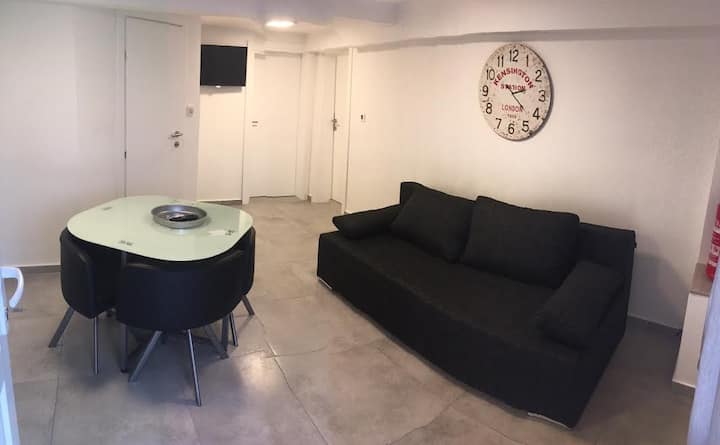 Apartment/free Private Parking . . . . . - Zagreb