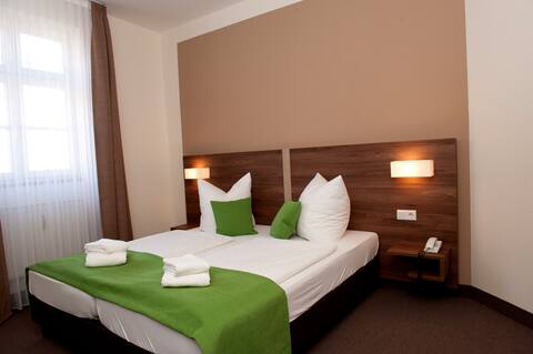 "Standard" double room (Hotel Adler, Eichstätt)
