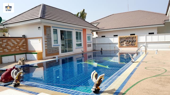 Ananyaporn 1 (B-Stay)