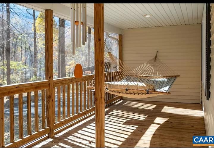 Spacious home on 10 acres. EV chg, hiking, privacy Houses for Rent in