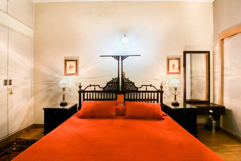 Room 2 - Queen Size