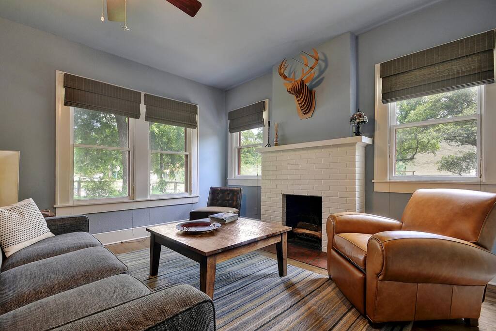 A perfect spot for after-dinner conversation.