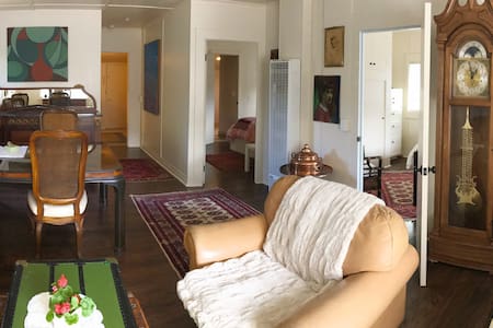 Cozy & Private 2BR 2BA Cottage in Carmel Valley