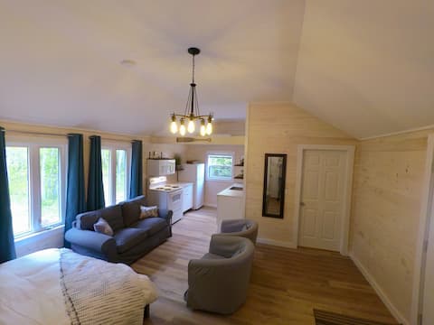 Top performing Airbnb: Just Beachy Cottage @ the Beach/ Lighthouse View in Three Rivers
