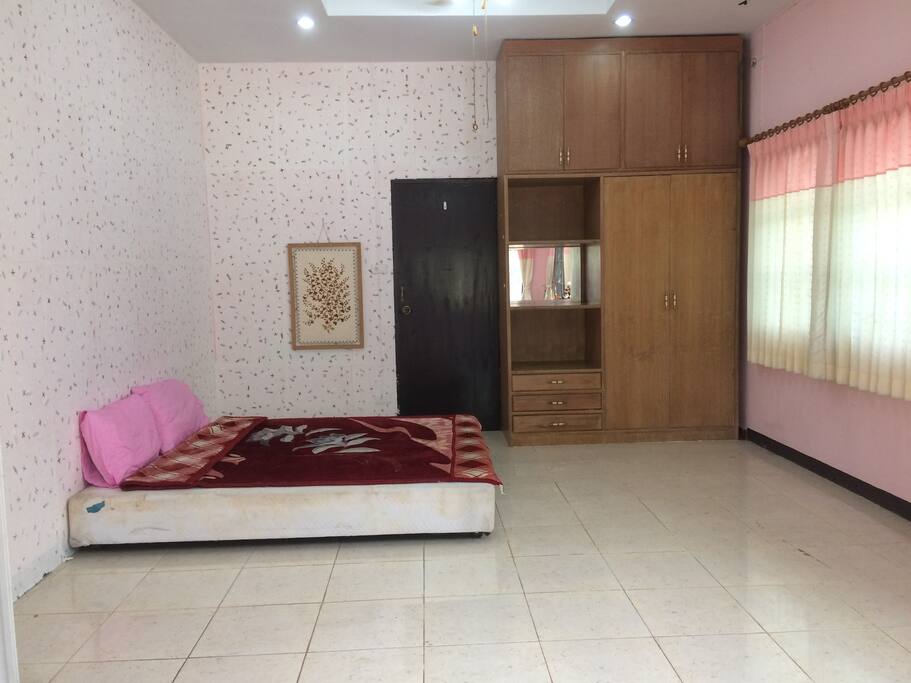 Master bedroom size approximately 4 x 5 meters