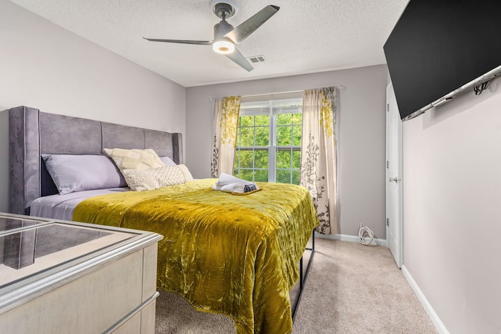 Spavaća soba br. 4 bračni krevet (širine 180 -