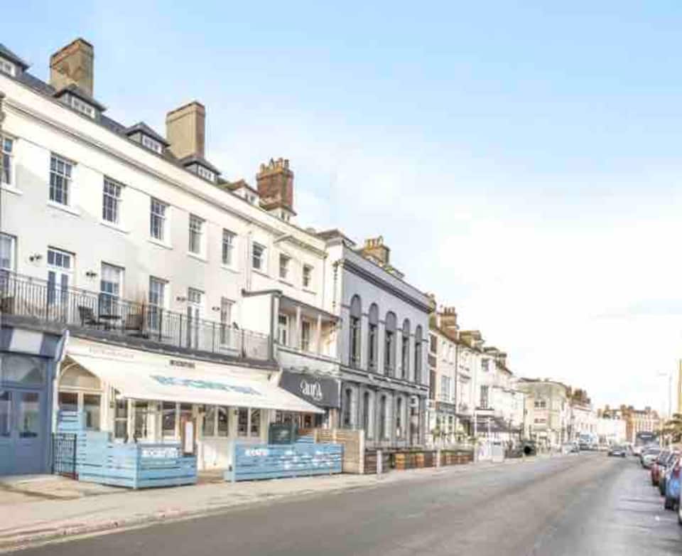 Holiday Rentals In Weymouth Town Centre