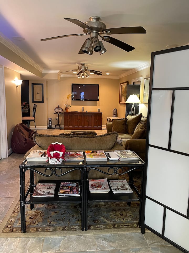 Spacious One Or Two-bedroom Apartment - Reston, VA