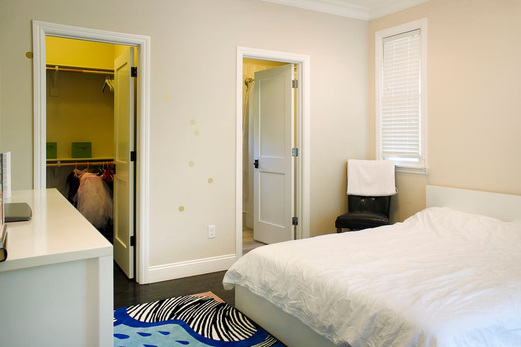 This is your private suite aka your home away from home.
Queen size bed. Walk-in closet to your left, entrance to your bathroom to the right.