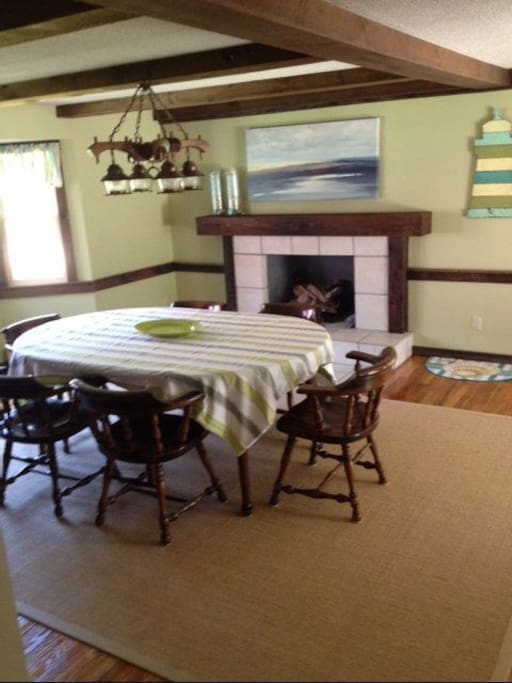 Dining area for 6 people