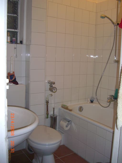 Badezimmer und WC