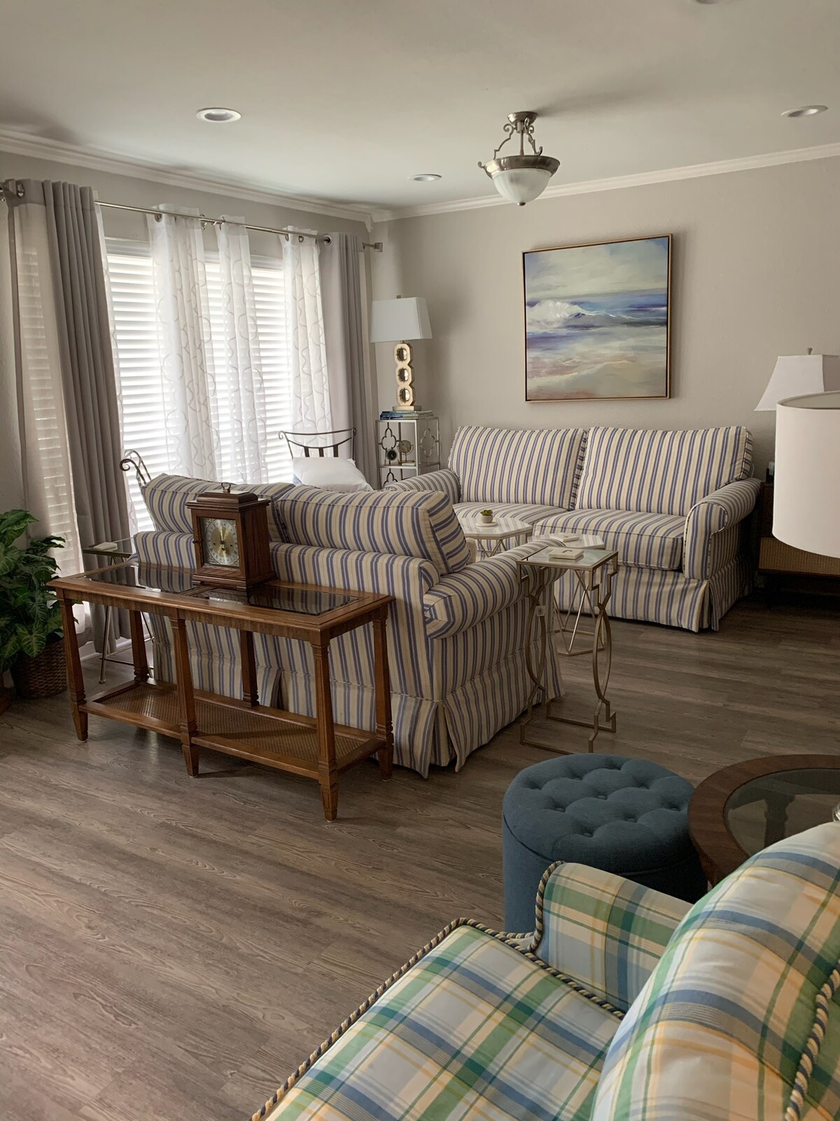 Suite in updated townhome