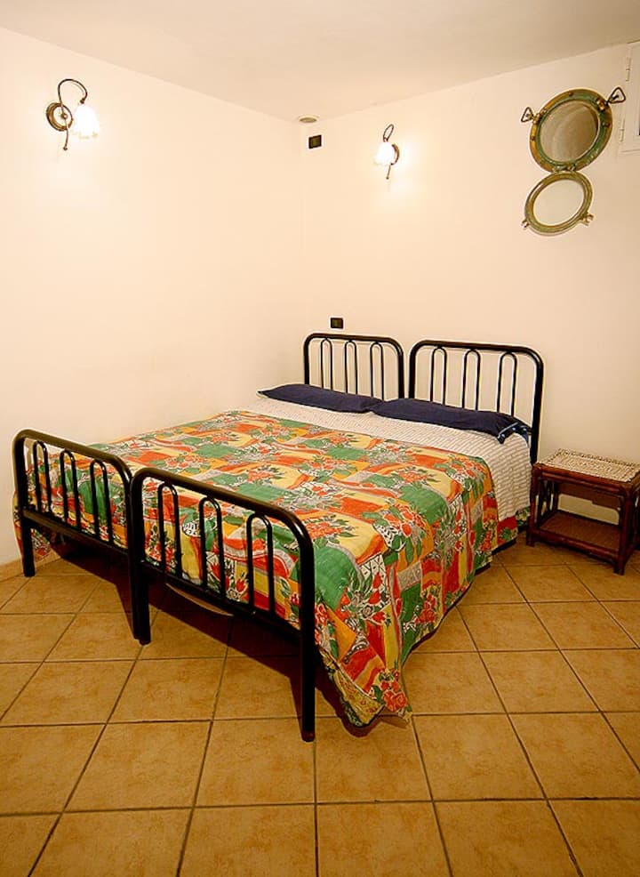 Letto matrimoniale n.2