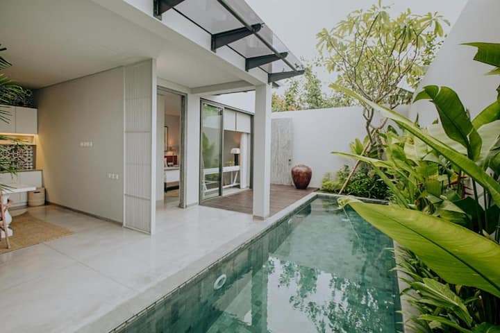 Legian Two Bedroom Private Villa Pool Nonbreakfast - Legian