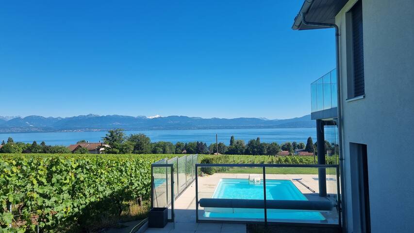 Duplex, piscine privée,chauffée de mars à novembre gallery image 3