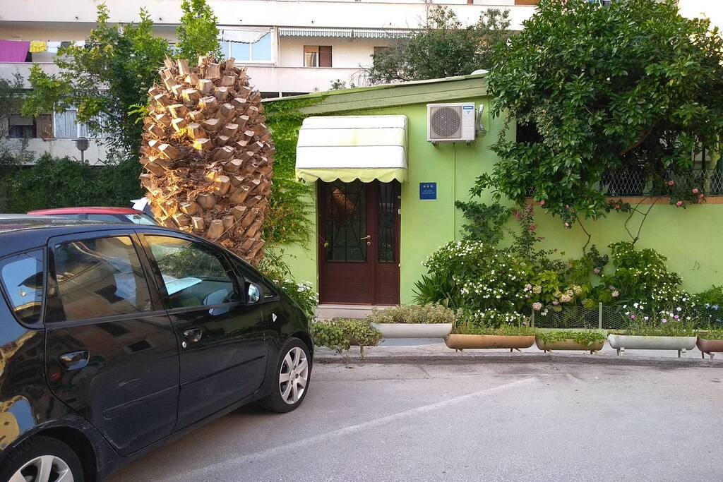 Every guest has its own parking space in front of the apartment.