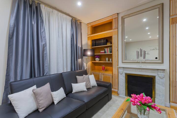 Luxury 4 Bedrooms in Golden Mile gallery image 5