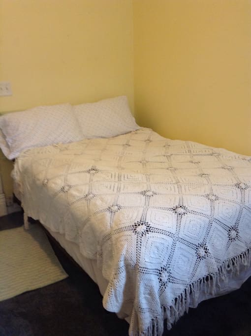 Full sized bed