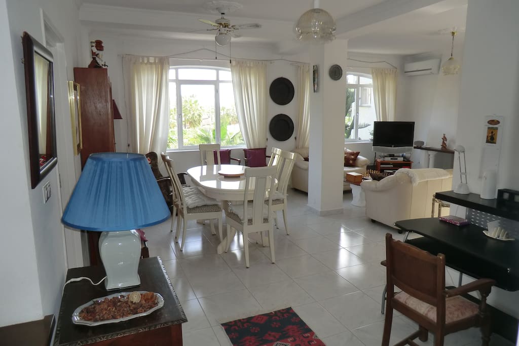 Dining room & Lounge