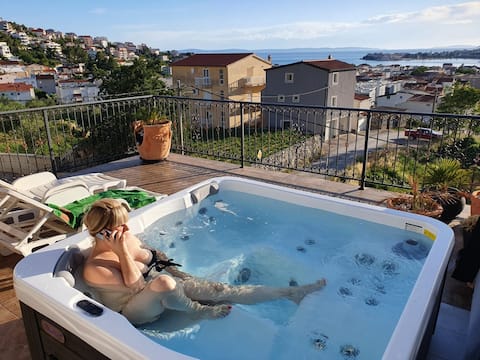 Jacuzzi sea view apartment Ante - huge terrace