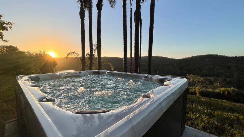 River Point Retreat | Breathtaking views in nature gallery image 2