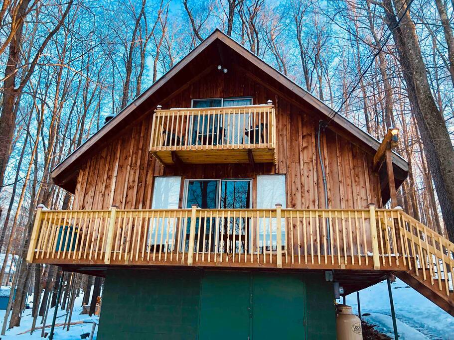 Pocono Mountain Escape Authentic Lakeside Cottage! bbw hq nude photo Pocono Mountain Escape Authentic Lakeside Cottage! picture