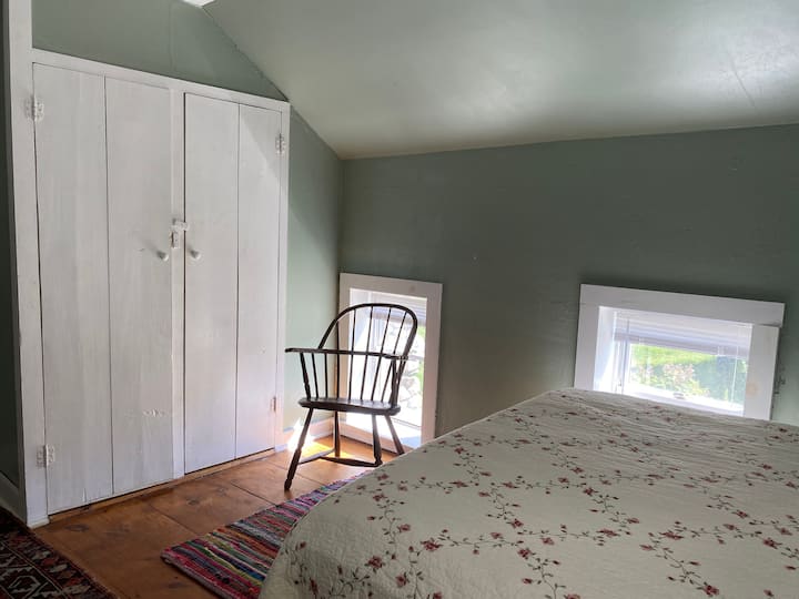 dormitorio 2, queen 
(y twin})