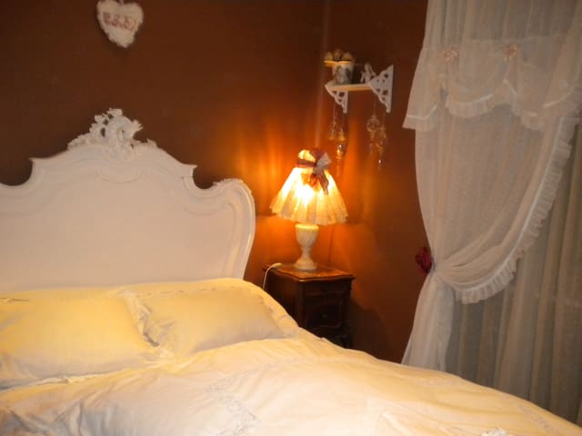Romantic room