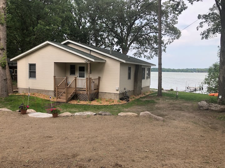 Briggs Lake Cottage Cottages for Rent in Clear Lake, Minnesota