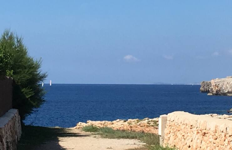 Casa Adelfa. Beautiful villa, pool, steps from sea gallery image 3