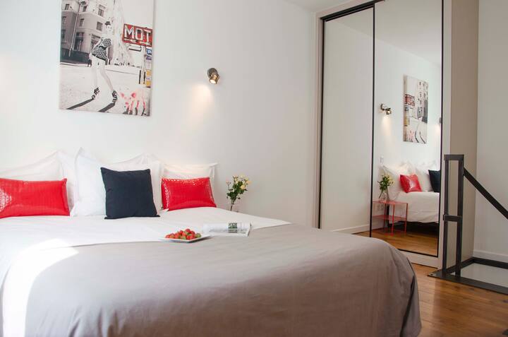 Lovely duplex Halles and beaches