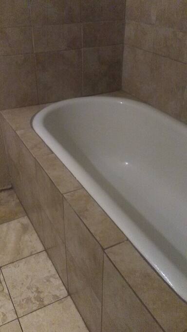 Awesome Bathtub!