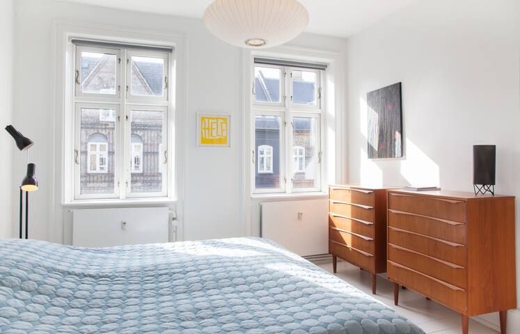 Charming central townhouse gallery image 3