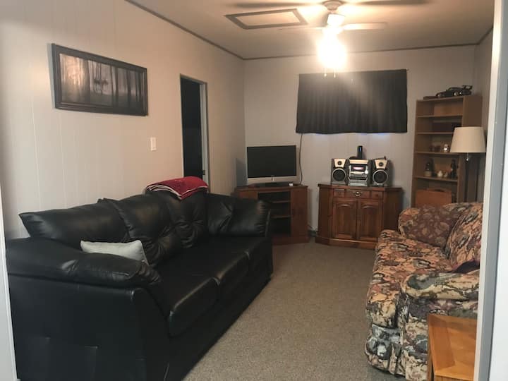 9 Best Airbnb Vacation Rentals In Regina Beach, Canada Updated 2024