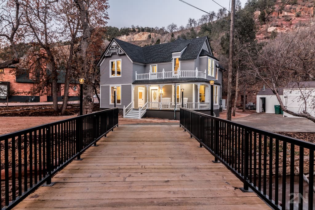 The Allison House Houses for Rent in Manitou Springs, Colorado
