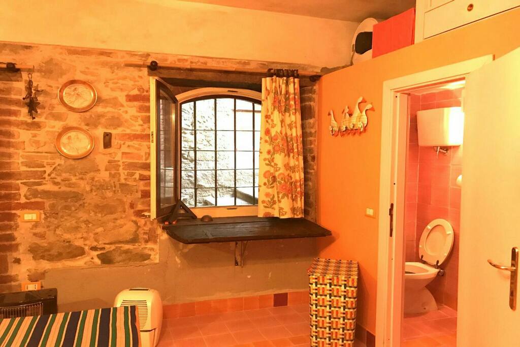 gronda floor with 2 bathroom
