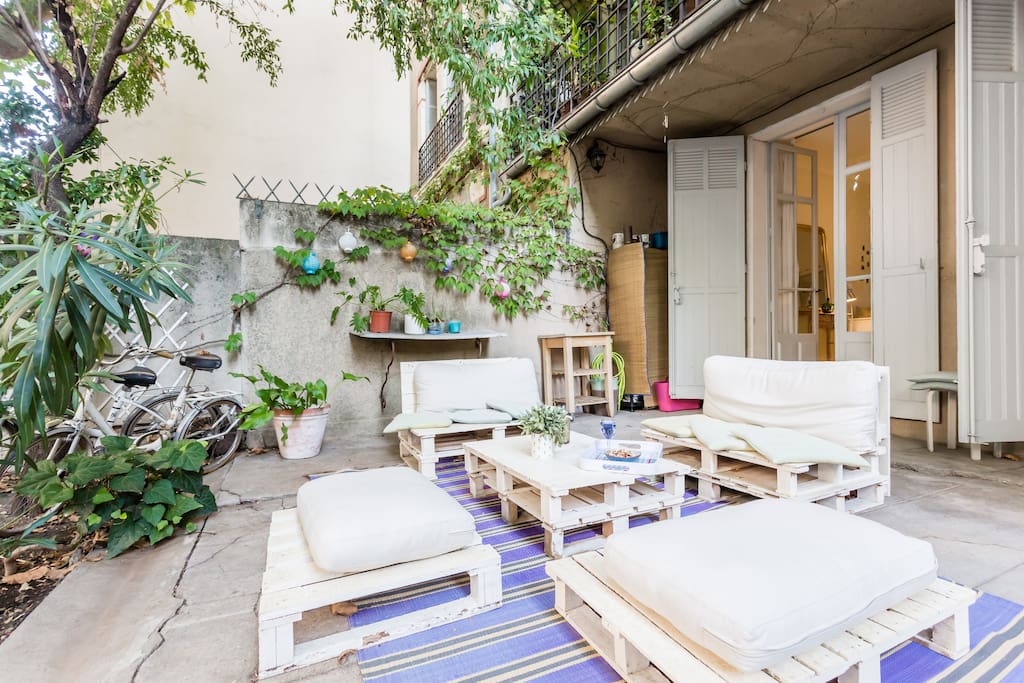 Moment relaxant dans le jardin/Relaxing time in the garden