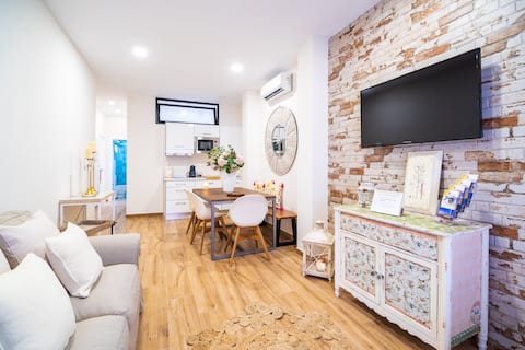 Popular Airbnb listing: A&S Apartments Malaga, Family Apartment II in Los Prados