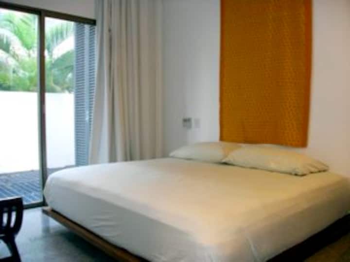 خزانة سرير كينج سي  بي سي حمام تراس