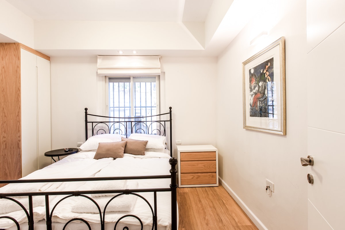 חדר שינה ראשי שני