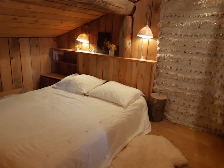 Jedna spavaća soba s bračnim krevetom 140