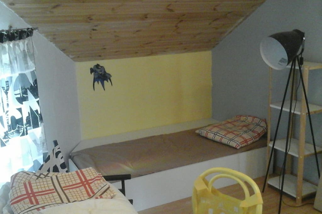 chambre New York de 25m2 possibilité 3 à 4 lits simples