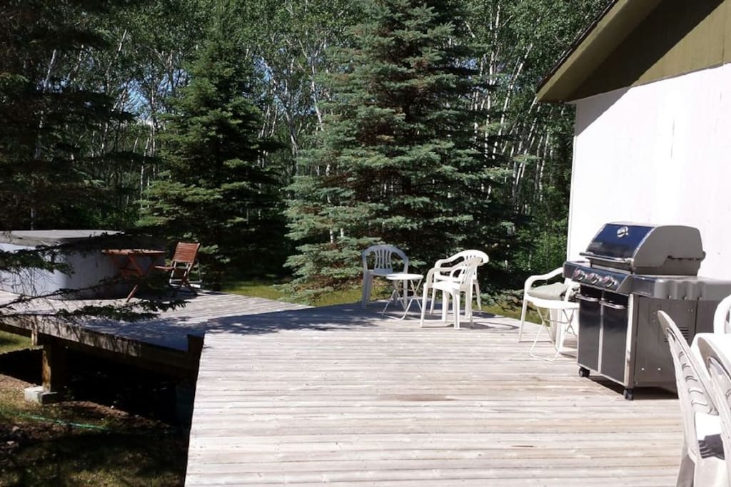 Large 2 tier deck